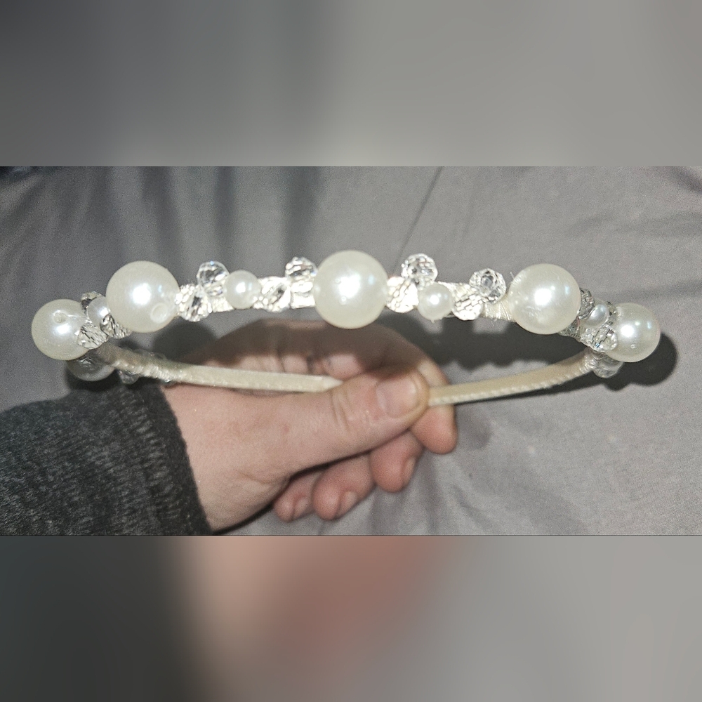 Elegant Pearl and Crystal Headband